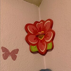 Floral Wall Decor in Red and Green